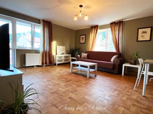 Vratsa Apartment | Луксозен Апартамент с гледка СЛЪНЧЕВ ДЕН