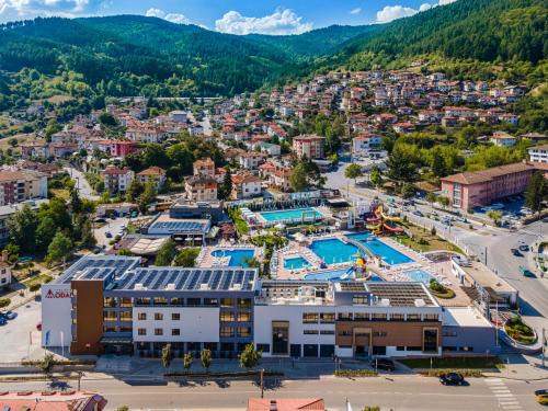 Devin Hotel | Парк Хотел Модър
