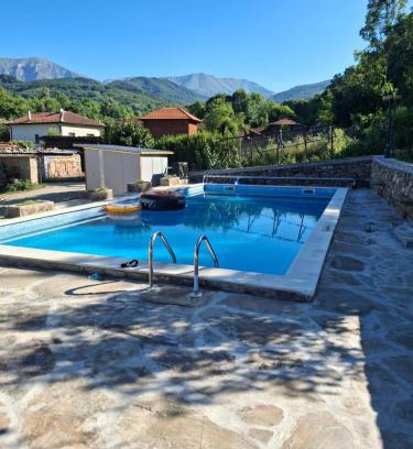 Apriltsi Hotel | Семеен хотел Балканъ-Априлци