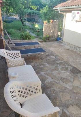 Rosno Apartment | Стаи за гости Роса