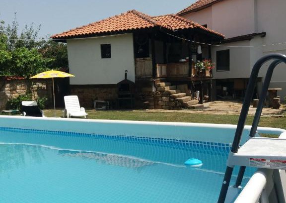 Tsarevets House | Събевата къща