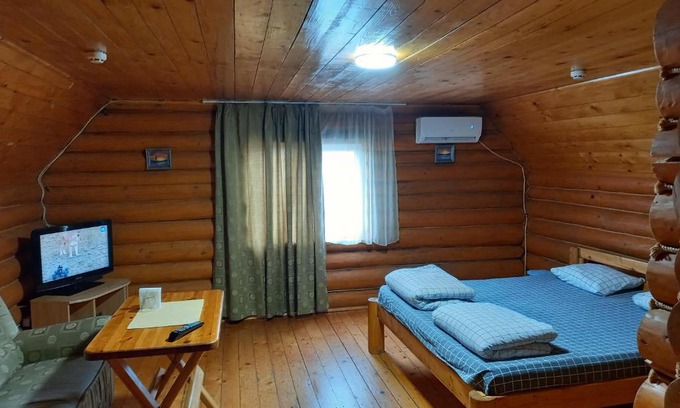 Uzhhorod House | "У вуйка"