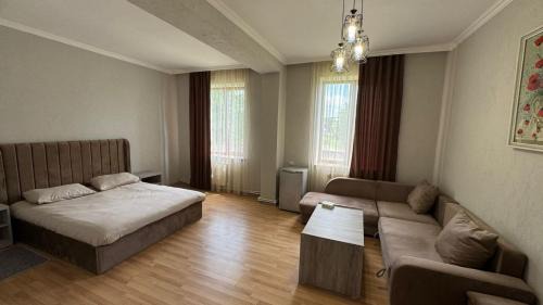 Martuni Hotel | Цар