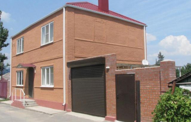 Taganrog House | ЦЕНТР, 5 МИНУТ ДО МОРЯ