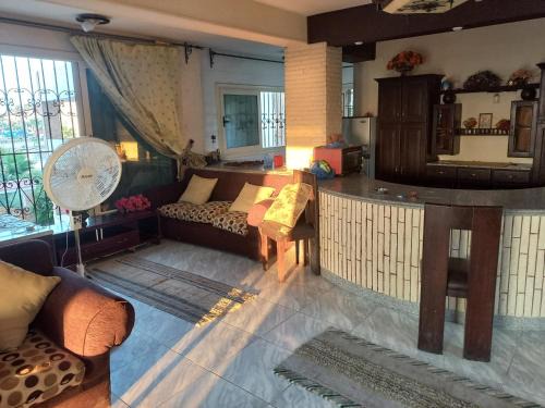 Ad-Dukhaylah Apartment | دور كامل في فيلا علي البحر مباشره شهر العسل العجمي الاسكندريه