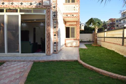 Al-Muntazah Ski Chalet | شالية ارضى في المعمورة الشأطي