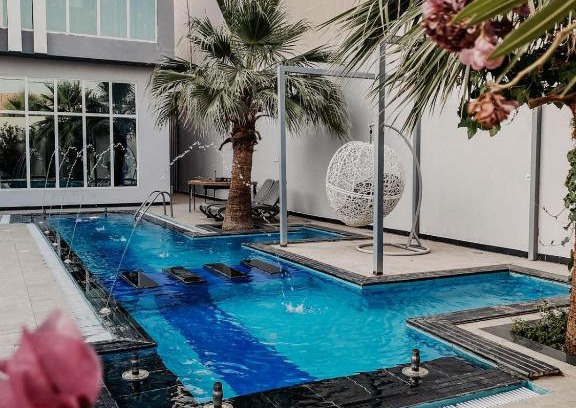 Buraydah Ski Chalet | شاليه بالم ون الفندقي