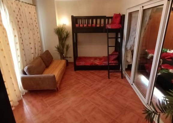 Shurtah al-Dakhlah Ski Chalet | شالية بورتو مارينا 3 b الساحل الشمالي