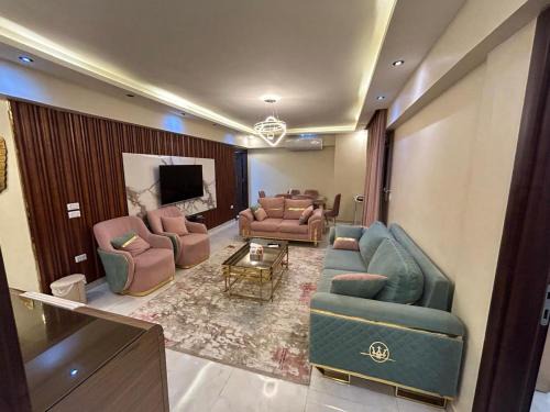 Agouza Apartment | شقة فندقية ميدان لبنان