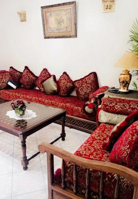 Hay Al Qoriaa Apartment | شقه فاخره بثلاث غرف دورين على البحر