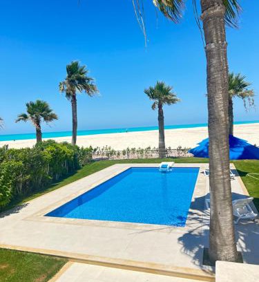 Marina El Alamein Villa | فيلا أول صف على البحر مارينا 5الساحل الشمالي 7 غرف كود 88