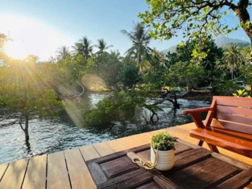 Ko Chang House | ชานไม้ ใน เล เกาะช้าง