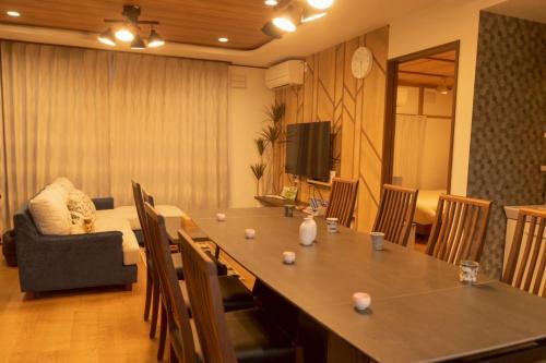 Asahikawa Apartment | かんたろうもねたろうの円宿ーNew!フルリノベ キッズエリア大好評!カムイ キャンモア 富良野スキー場アクセス良好コンビニ徒歩5分!