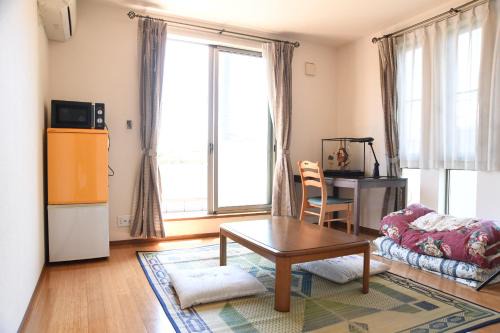 Iruma House | ファミリー不向き!素泊まり一棟貸切りではない個室の静かな方限定無料WiFi