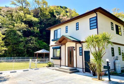 Kisami House | 一棟貸別荘! Ohama Beach House & BBQ! 大浜海水浴場まで徒歩10分! Pets welcome!