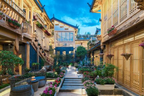 Dayan Old Town House | 丽江古城竹语花园别院