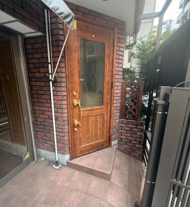 Kameido Apartment | 亀戸民泊3階ダブルベット1つシングルベッド1つ