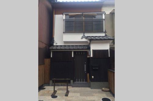 Fushimi Apartment | 伏見稲荷ハウス Fushimi Inari House
