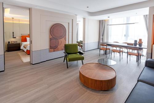 Chamkar Mon Hotel | 华会馆拾间堂套房酒店Suite Hotel