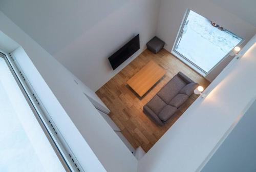 Toyohira Villa | 新屋 札幌市中心薄野車程5分鐘 挑高設計客廳 可停車1台 高速Wi Fi 地鐵徒步5分 一站到薄野