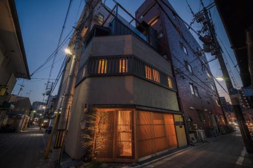 Karasuma House | 樺屋 四条高瀬川 Kabaya Shijo Takasegawa