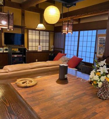 Gujo Apartment | 民泊Azoo