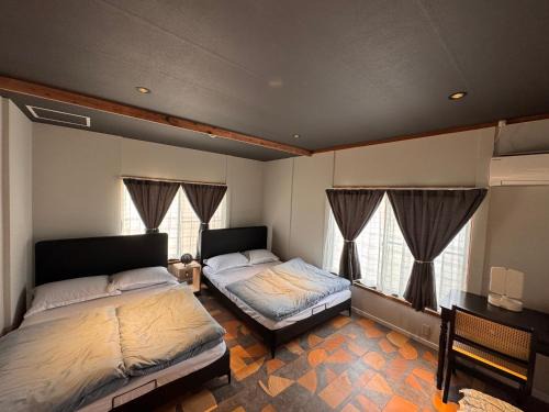 Kakisaki House | 海豚自由 イルカフリー Free dolphin