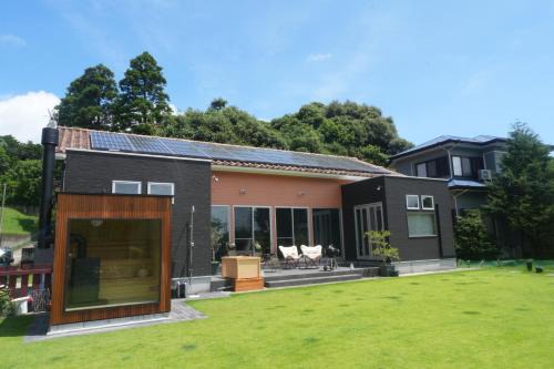 Isumi House | 爽やかな風吹き抜けるデザイナーズ邸,螺旋階段,BBQ,サウナCasa SoleLuna