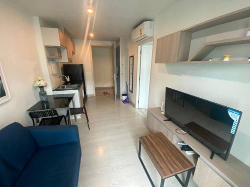 Khlong Toei Apartment | 素坤逸50巷一房一厅免费Wi-Fi简单安静可做饭交通方便