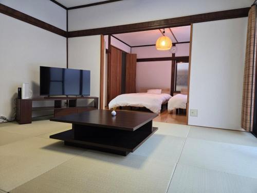 Haneda Apartment | 羽田ハウス1969