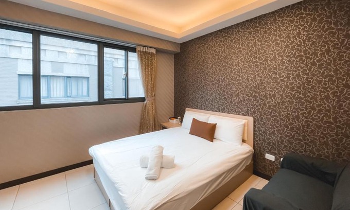 University District House | 隔壁住宿