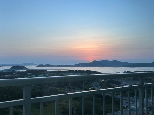 Yeongjong-dong Apartment | 인스파이어 오션뷰 하우스