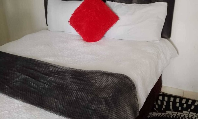 Mmabatho House | 0688429688 Guesthouse in Mafikeng