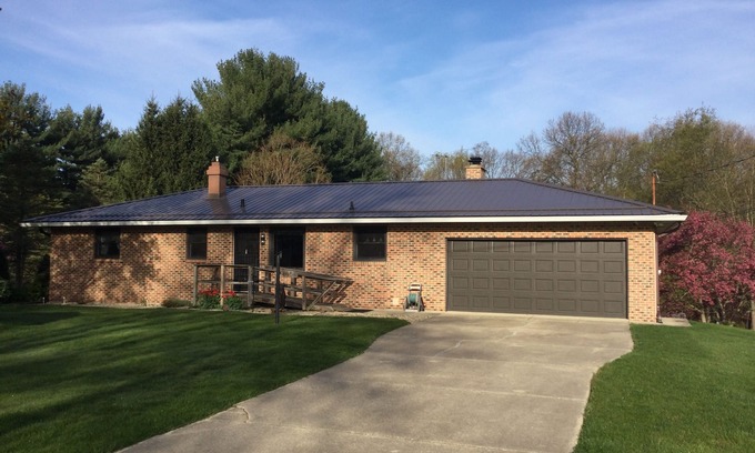 Niles House | 1/2 House 3 BR 1Bath w/Living RM Full Kitchen 12 Miles from ND