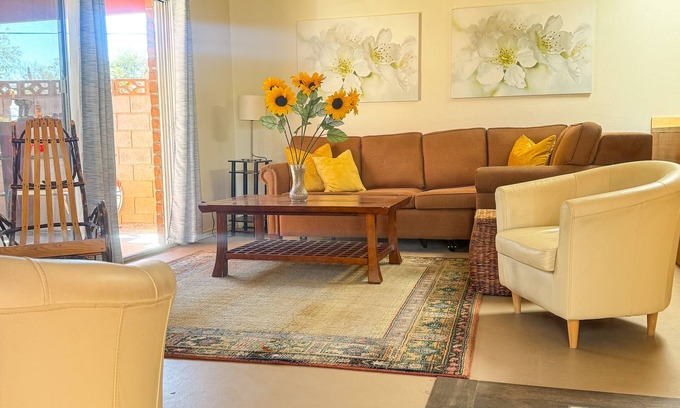 Oro Valley House | 1,200 sq. ft. Private Casita