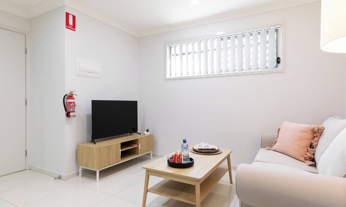 Rocklea Apartment | 1 Bdr Apt! GST Credits! Undercover Parking! 439F1