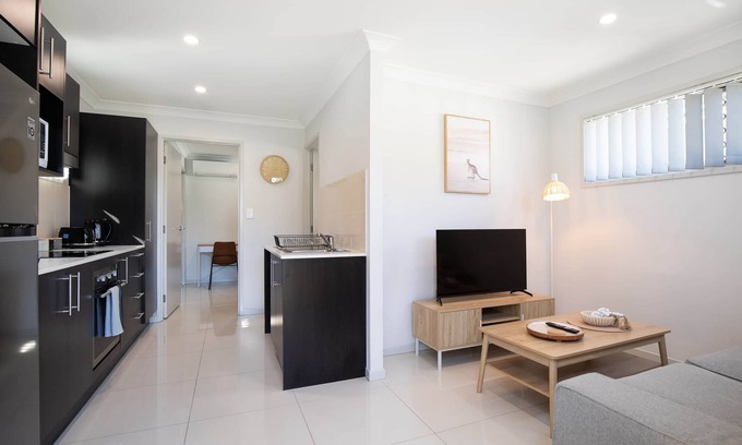 Rocklea Apartment | 1 Bdr Apt! GST Credits! Kitchen! Parking! 131F1