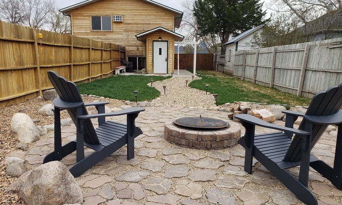 Pukwana House | 1 bdrm, duplex, pup friendly, fenced in yard, a perfect getaway!