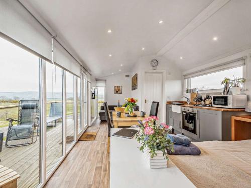 Dalry House | 1 Bed in Dalry 91417