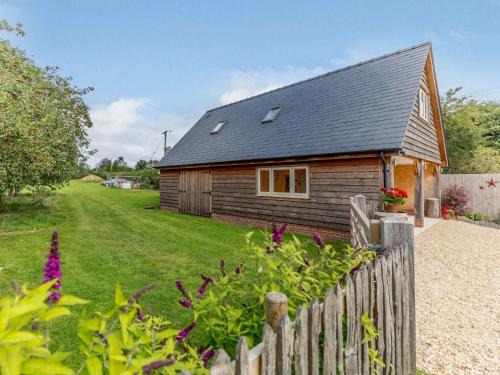 Hereford House | 1 Bed in Hereford 83703