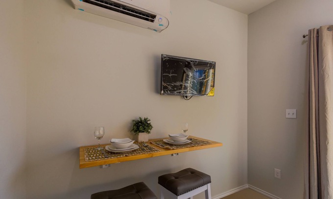 Canyon Lake House | 1 Bed | Private Waterfront Tiny Home on Canyon Lake | 4B, Private Waterfront Tiny Home on Canyon Lak