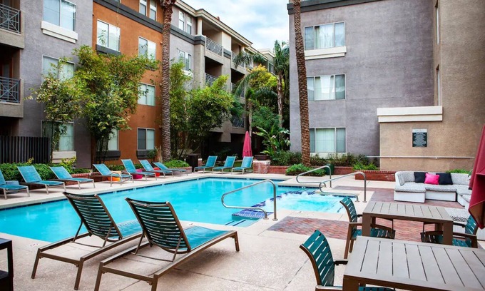 Brown and Stetson Business Condo | 1 Bedroom/1 Bath Condo in Old Town Scottsdale