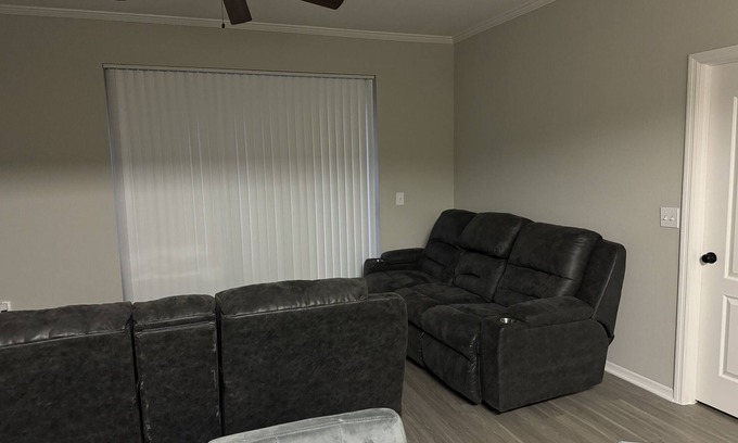 Cypress Lake Apartment | 1 Bedroom 15min to beach, pool/hot tub access. Quiet and clean community.