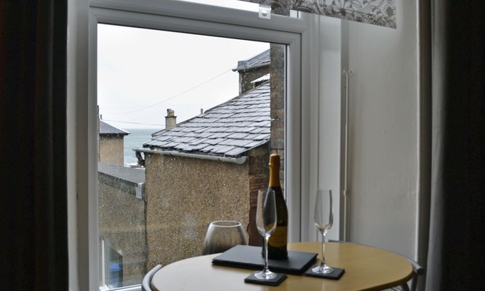 Millport House | 1 bedroom accommodation in Millport, Isle of Cumbrae