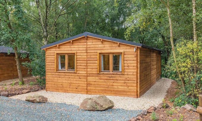 Freehay Ski Chalet | 1 bedroom accommodation in Freehay, Cheadle