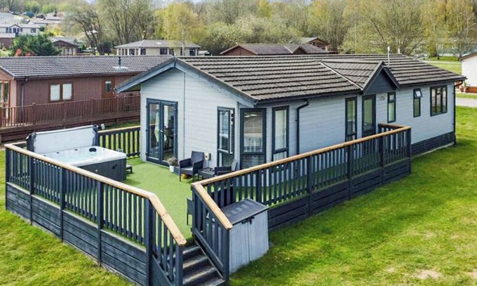 Woodham Walter Ski Chalet | 1 bedroom accommodation in Woodham Walter, Maldon