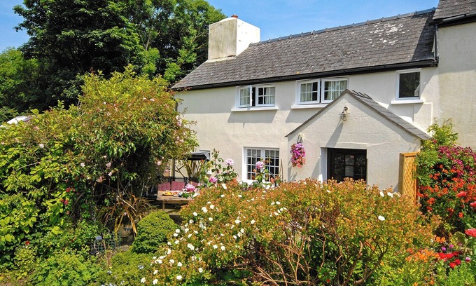 Goodwick Cottage | 1 bedroom accommodation in St Nicholas