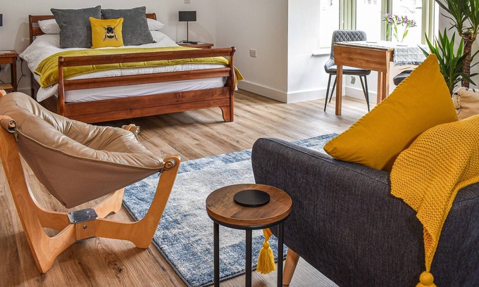 Boxgrove Cottage | 1 bedroom accommodation in Chichester