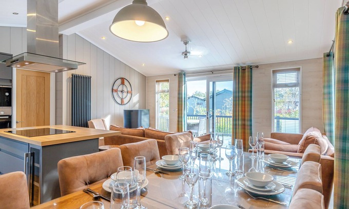 Newton Grange Ski Chalet | 1 bedroom accommodation in Ashbourne