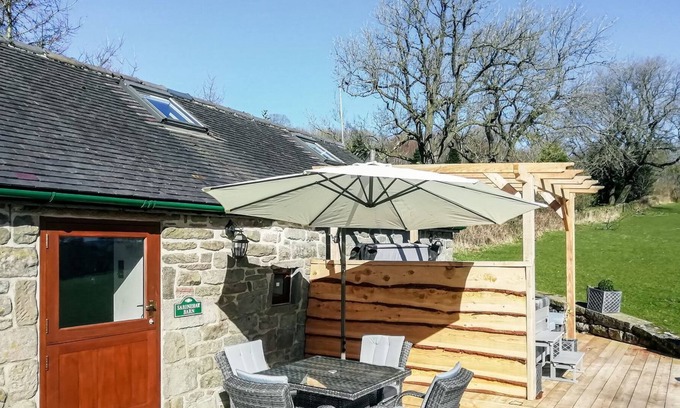 Birchover Cottage | 1 bedroom accommodation in Birchover, near Matlock